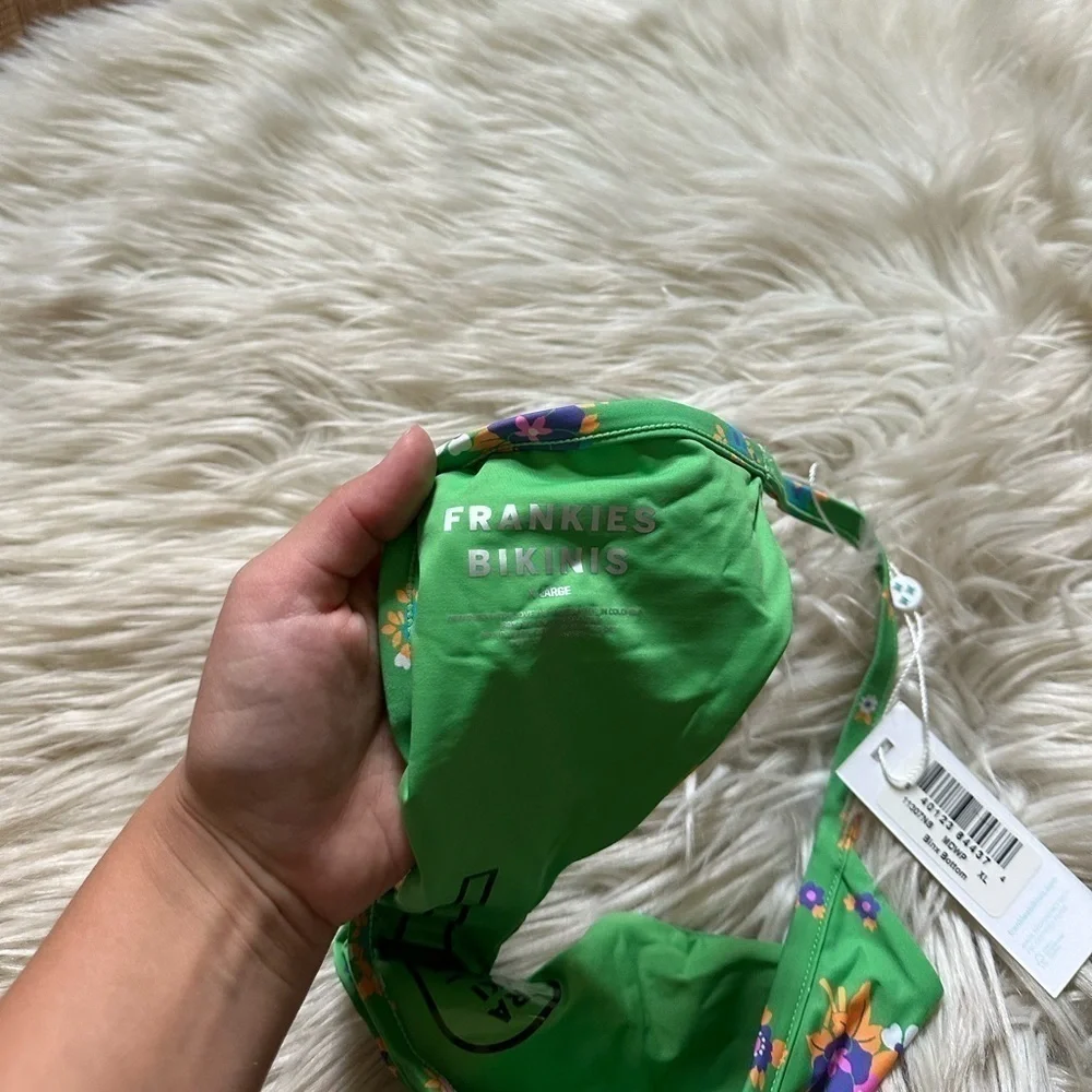 Frankies Bikinis open offers size